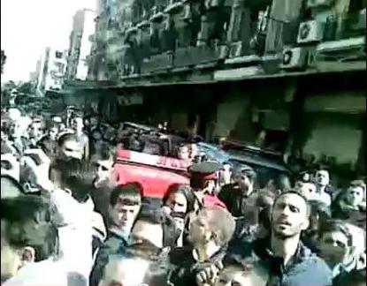 مشهد من تظاهرة تجار منطقة الحريقة بدمشق ظهر الخميس الفائت