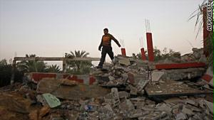 أغارت الطائرات الإسرائيلية على أهداف بشمال ووسط غزة