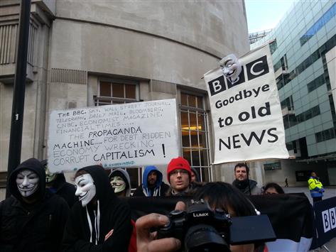 خلال حملة "احتلوا بي بي سي" في لندن العام الماضي (عن موقع "احتلوا لندن")