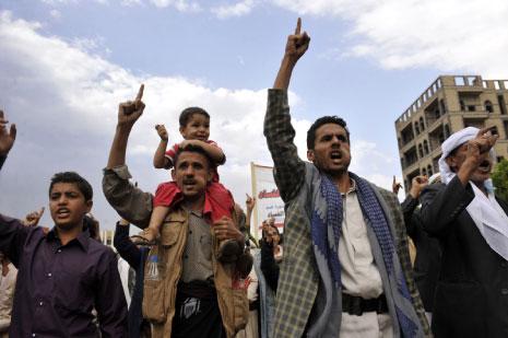 قوات الأمن الخاصة تعزز تدابيرها في مناطق قريبة من «مخيمات الحوثيين» ( الأناضول) 