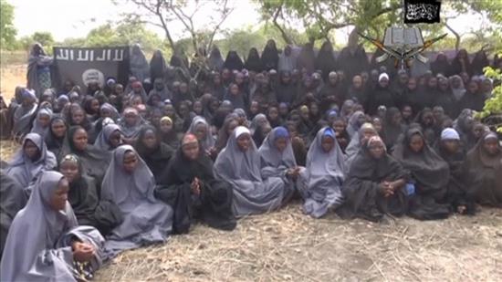 تلميذات نيجيريات خطفتهن "بوكو حرام" العام الماضي (رويترز)