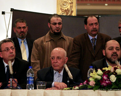 ممثلو الفصائل الفلسطينية أثناء مؤتمر صحفي سابق بالقاهرة