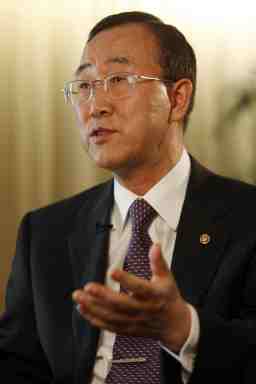 وزير خارجية كوريا الجنوبية بان كي مون، المرشح لخلافة كوفي أنان