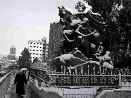 صورة قديمة لتمثال صلاح الدين 