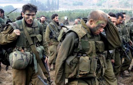 جنود إسرائيليّون على الحدود اللبنانيّة خلال عدوان تمّوز 