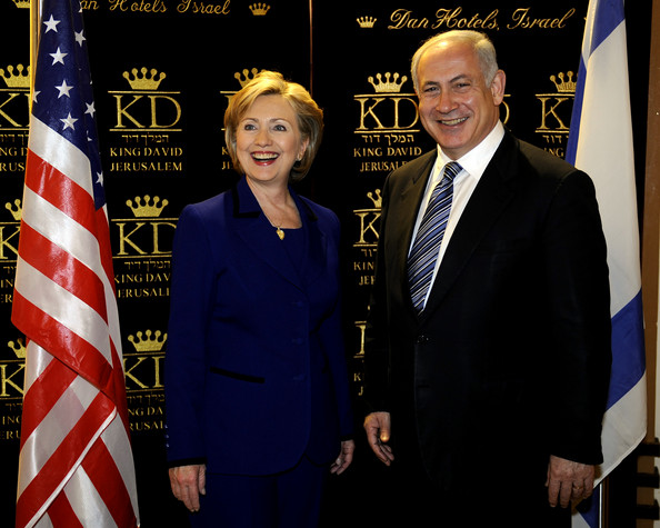 كلينتون ونتينياهو في إسرائيل آذار الماضي