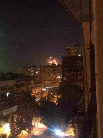  الجوية تعترض صواريخ معادية استهدفت محيط مدينة دمشق وتدّمر معظمها