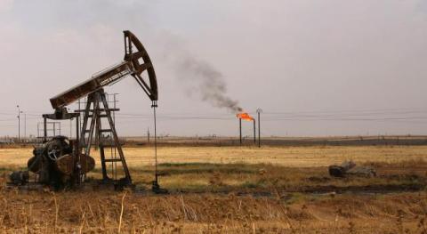  تستجلب خبراء مصريين وسعوديين لتكثيف سرقتها النفط السوري