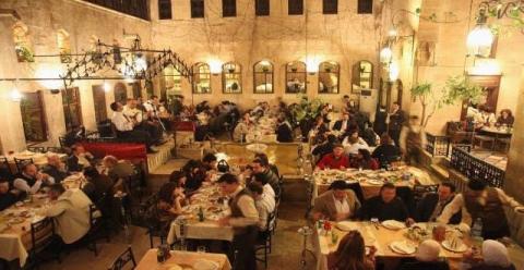  دمشق القديمة- إغلاق المطاعم ومحلات السهر في الواحدة ليلاً .. قرار قديم