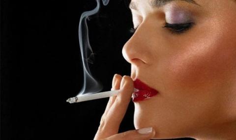  يواجه النساء صعوبة في الإقلاع عن “التدخين” أكثر من الرجال!