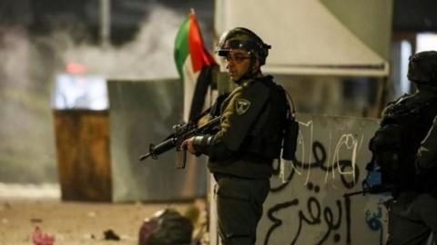  50 شابًا فلسطينيًا في اعتداءات الاحتلال على أهالي العيسوية