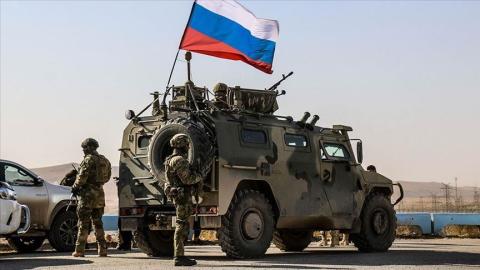 القوات الروسية تجولت في مناطق تسيطر عليها أمريكا بسوريا