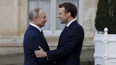 ما هي المواد الخام التي تستوردها فرنسا من روسيا؟