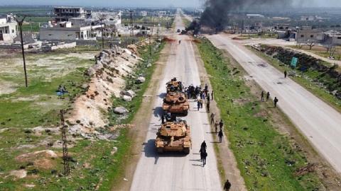 الاحتلال التركي يقتحم مدينة رأس العين وينشر عدد كبير من قواته