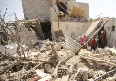  القصف السعودي يودي بحياة امرأتين ويصيب 4 من عائلة واحدة بينهم أطفال