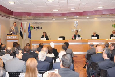 الأسد خلال افتتاح مجلس الأعمال السوري القبرصي في نيقوسيا أمس 