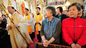 الصين تتهم الفاتيكان بالتدخل في الحرية الدينية بالبلاد