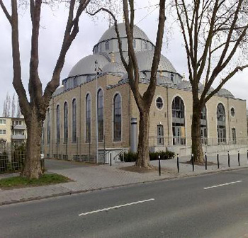 بلغت نسبة مؤيدي بناء المساجد أقل من 30% في ألمانيا
