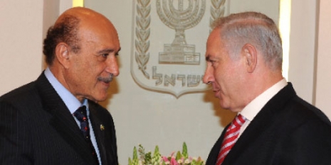 نتنياهو وسليمان خلال لقاء سابق في القدس المحتلة