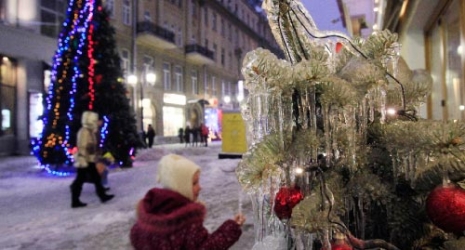 زينة الميلاد في شوارع موسكو 