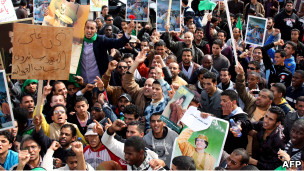 طرابلس تشهد ليوم الثاين على التوالي مظاهرات مؤيدة للقذافي