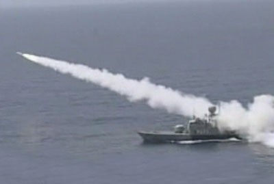 البحرية الإيرانية تطلق بنجاح صاروخاً لا تكشفه الرادارات