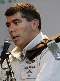 الجنرال غابي إشكنازي رئيس الأركان الإسرائيلية