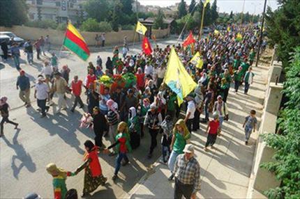مسيرة للاكراد في شمال سوريا 