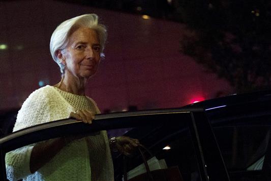 المديرة العامة لصندوق النقد الدولي كريستين لاغارد تغادر اجتماع وزراء مالية منطقة اليورو في بروكسل، بلجيكا (رويترز)