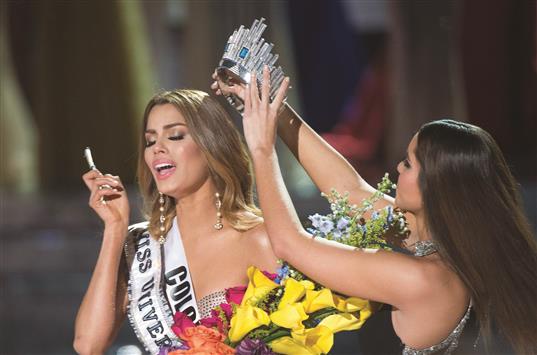 تتويج ملكة جمال كولومبيا خطأً (أ ف ب)