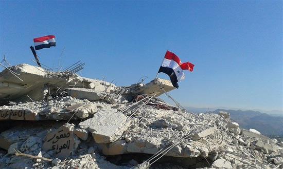 العلم السوري فوق أعلى قمة في جبل النوبة