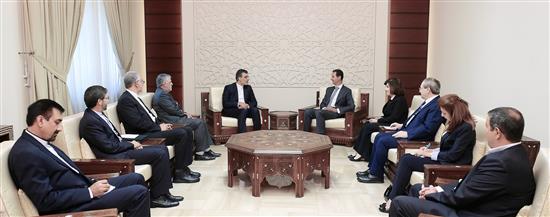 الأسد يستقبل أنصاري والوفد المرافق في دمشق أمس (أ ف ب)
