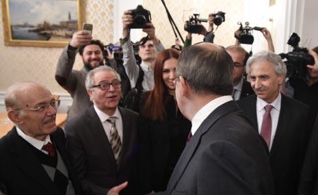 اتفق ممثلو المعارضة الذين حضروا مشاورات موسكو على أهمية تشكيل «وفد موحّد» (أ ف ب) 