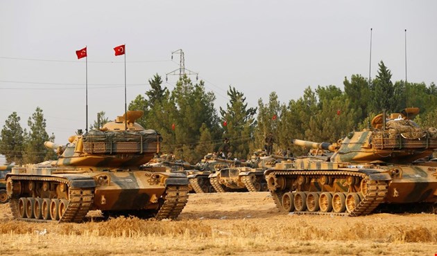  ناشطون تحدثوا عن قوات تركية تتجمع قرب الحدود السورية التركية 