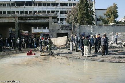 صورة تبين حجم الأضرار التي لحقت بمبنى أمن الدولة والمرافق المحيطة به إثر التفجير الإرهابي الذي حدث صباح البارحة في دمشق