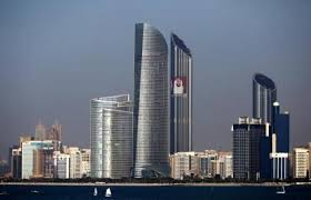 الإمارات ترحّل عائلات سورية بتهمة «التعامل مع قطر»