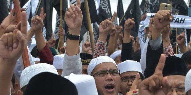 مدارس إندونيسية تشجع التلاميذ على الانضمام للتنظيمات الإرهابية