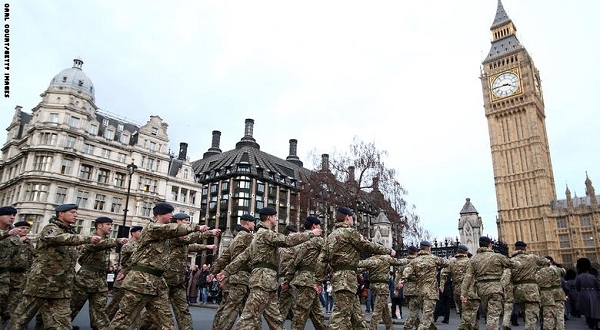 “إرهابيون” في الجيش البريطاني !!