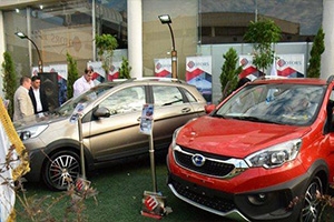 شركات سيارات جديدة وعروض لجذب الزبائن في معرض دمشق الدولي