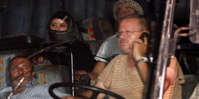قافلة “داعش” المتجهة إلى شرق سوريا تاهت في الصحراء