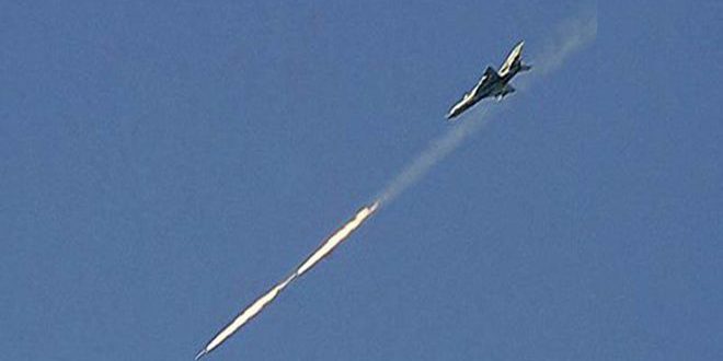 سلاح الجو السوري يوقع أعداداً كبيرة من القتلى والمصابين بصفوف إرهابيي “داعش”
