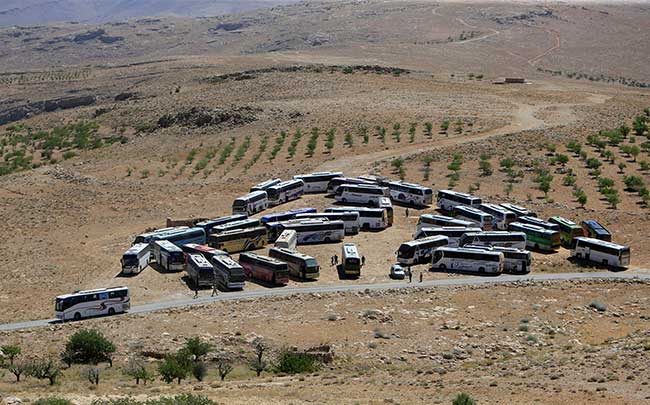 النصرة من عرسال اللبنانية إلى إدلب السورية