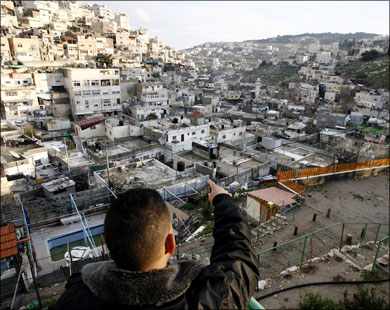 إسرائيل تستهدف بلدة سلوان لمحاولة تغيير الواقع السكاني في ضواحي القدس