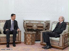 الأسد وجنبلاط في لقاء سابق