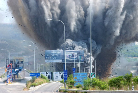 انفجار صاروخ غارة إسرائيلية على جسر الزهراني خلال عدوان تموز