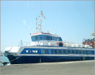 سفينة مريم ما زالت رابضة في مرفأ طرابلس