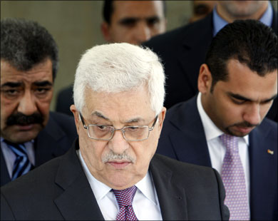 عباس رفض عقد المصالحة بمظلة عربية