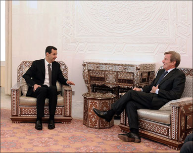 كوشنر والأسد يبحثان السلام والتهديدات الإسرائيلية بشأن الصواريخ.